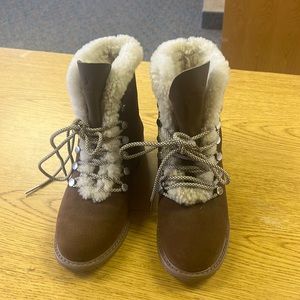 Emu Australia boots- size 6, like new condition